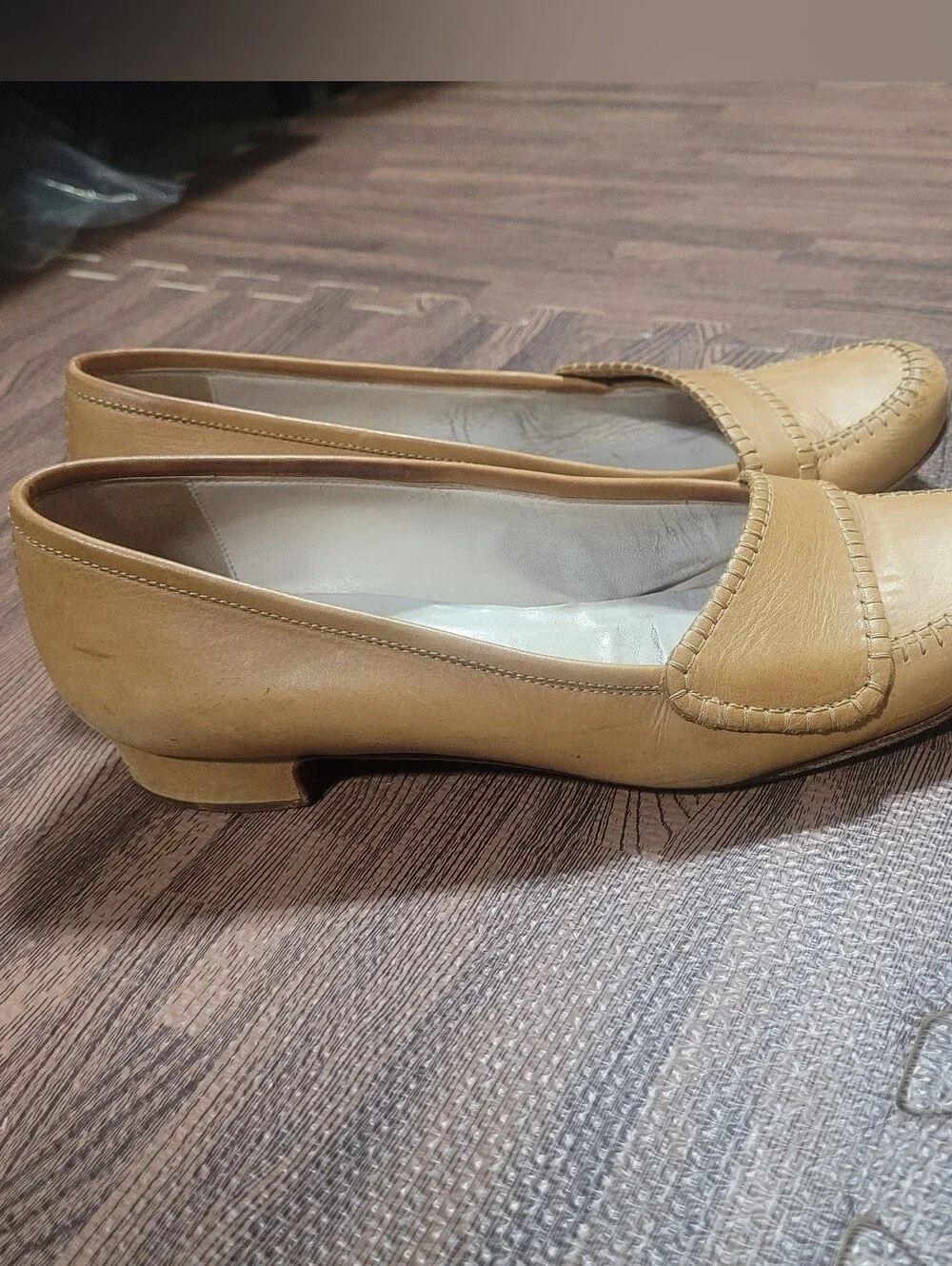 CHRISTIAN LOUBOUTIN Leather Camel Loafers Sz 9.5